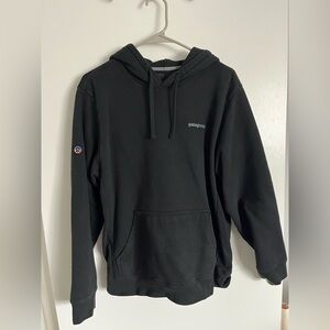Black men’s Patagonia hoodie